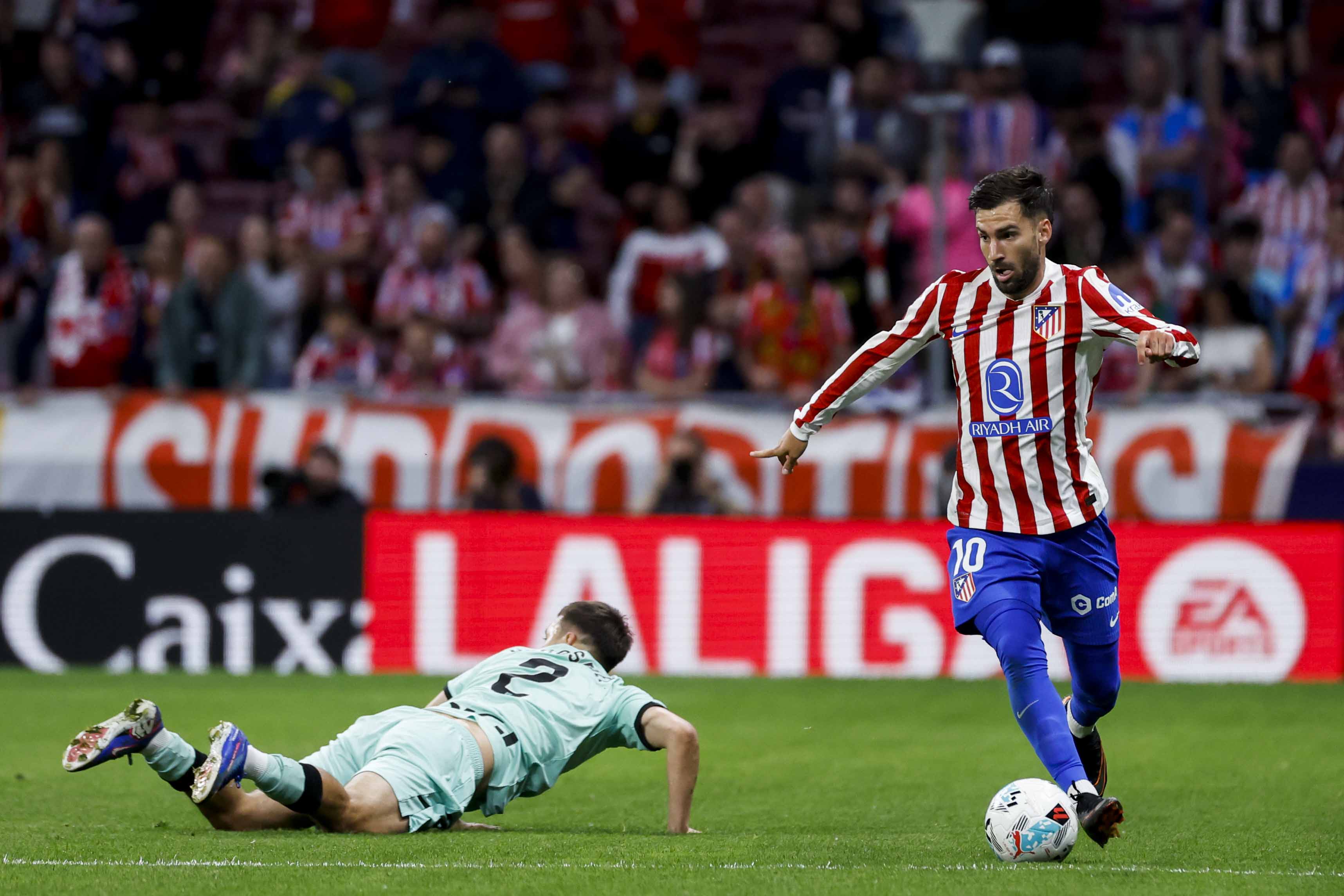 Baena Brace Steals the Spotlight as Atlético Claim 3-1 Victory Against Sevilla